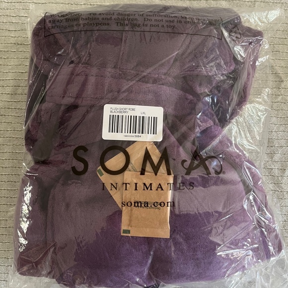 Soma Short Robe - Picture 3 of 3